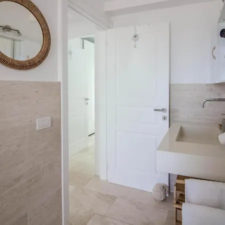 Guesthost - Stunning In Pittulongu With Pool Olbia