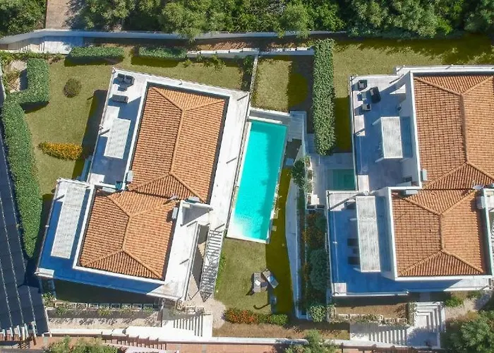 Guesthost - Stunning In Pittulongu With Pool Olbia
