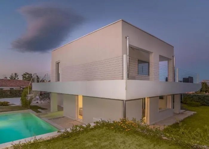 Guesthost - Stunning In Pittulongu With Pool *