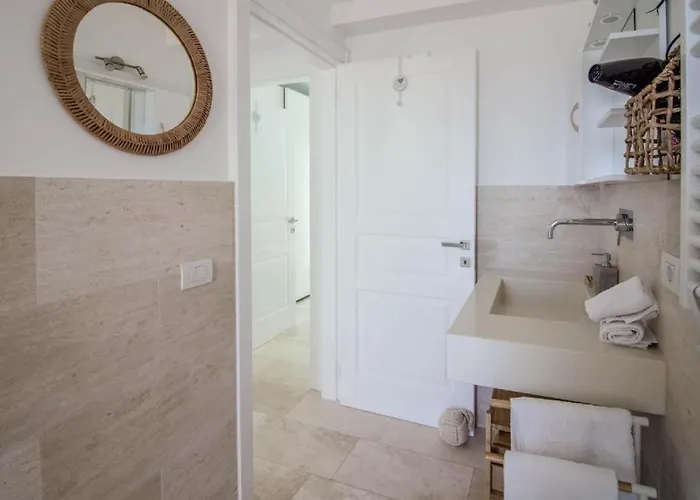 Guesthost - Stunning In Pittulongu With Pool Olbia